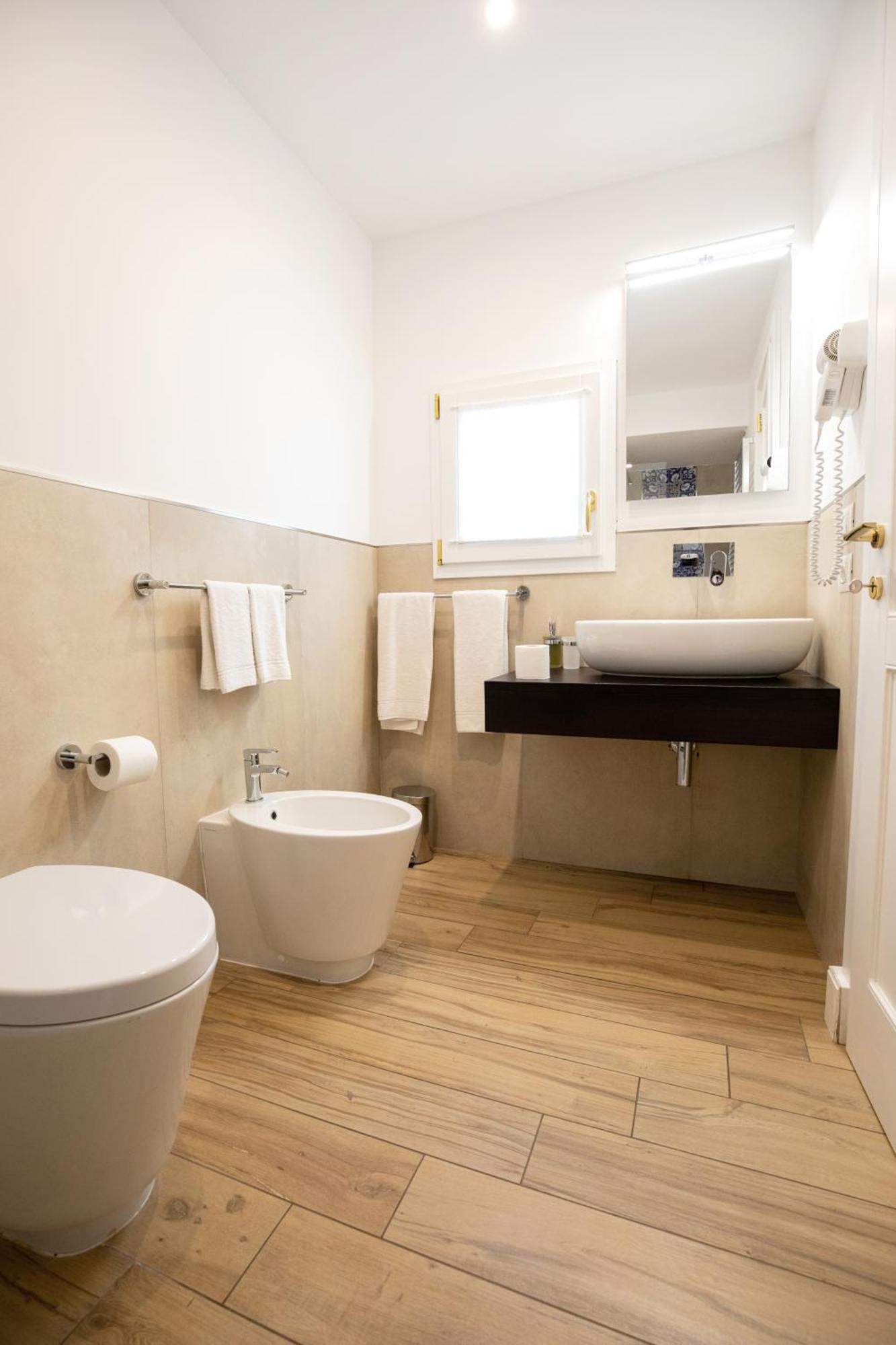 Palazzo Marini B&B Di Charme Lecce Esterno foto