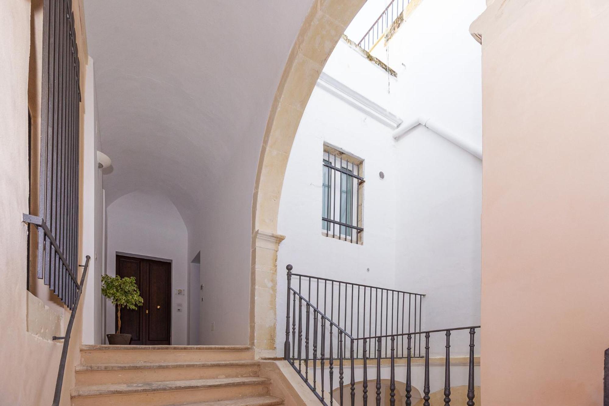 Palazzo Marini B&B Di Charme Lecce Esterno foto