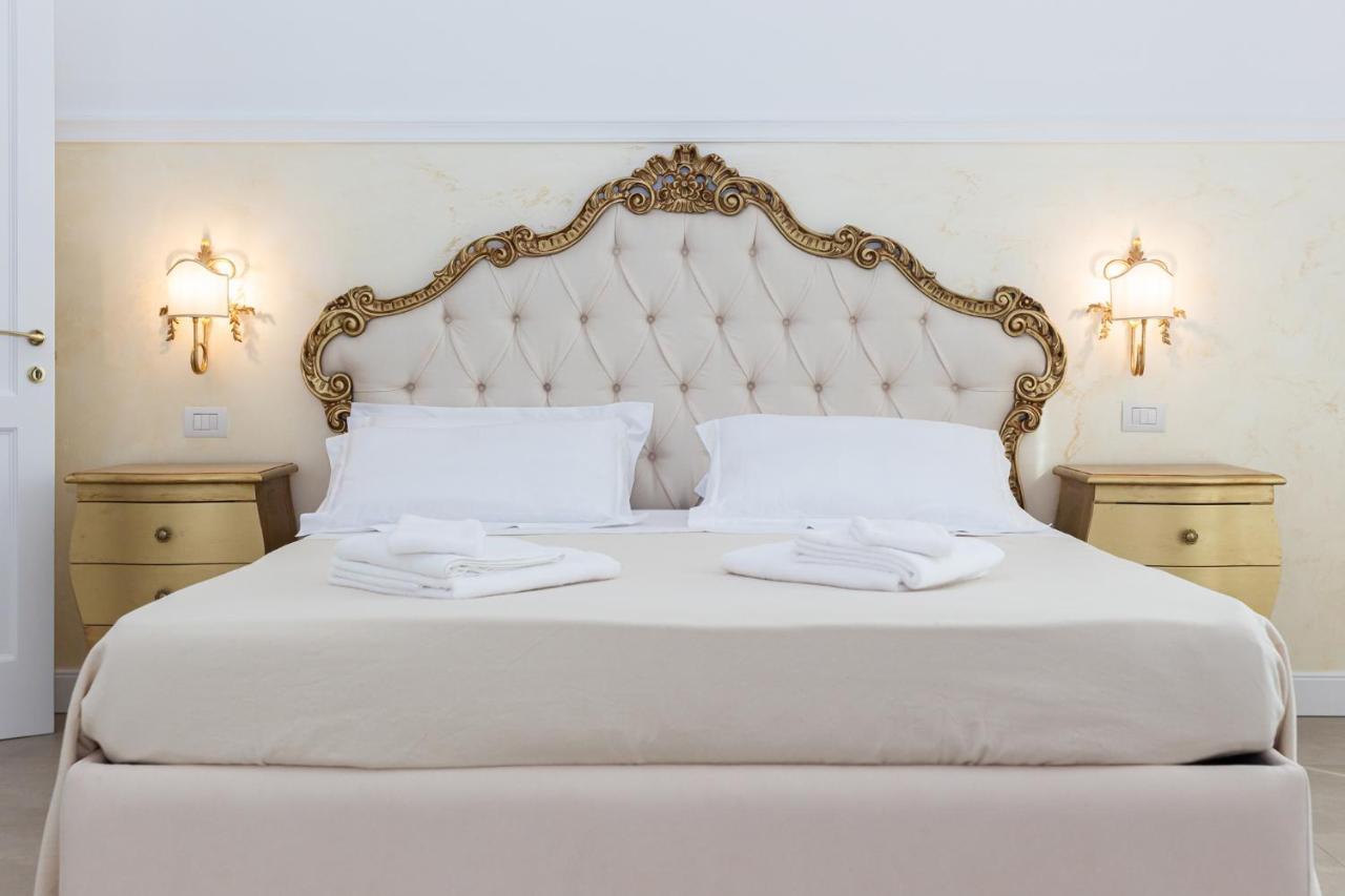 Palazzo Marini B&B Di Charme Lecce Esterno foto